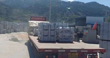 郑州 芝麻白仿形路沿石，直形路沿石