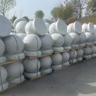 郑州 白麻花岗岩石材圆球，石球，挡车球，隔离球，景观石球，风水球等