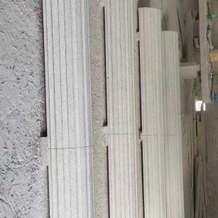 郑州 花岗岩厂家带你看白麻花岗岩门楼大柱柱皮