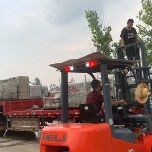 郑州 黄金麻冰裂纹，地铺石装车