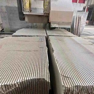 郑州 车间生产日常，黄金麻白麻花岗岩