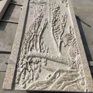 郑州 黄金麻雕刻板浮雕迎客松