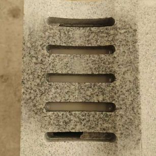 郑州 芝麻白拉丝面花岗岩U型开槽排水槽