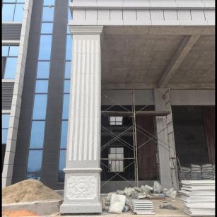 郑州 芝麻白光面花岗岩门楼大柱（罗马柱）配雕花底座