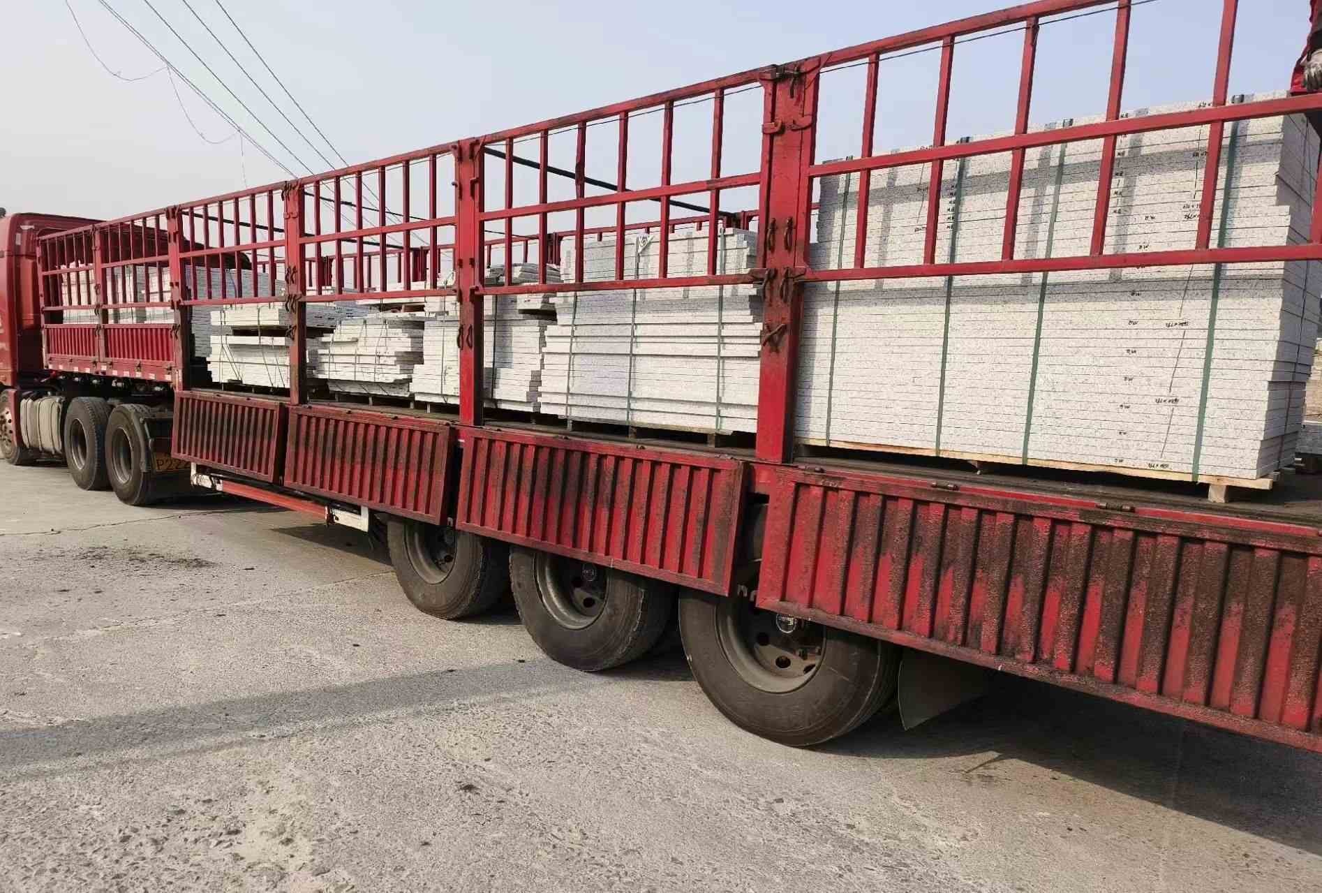 郑州 白麻荔枝面外墙干挂，工厂装车日常