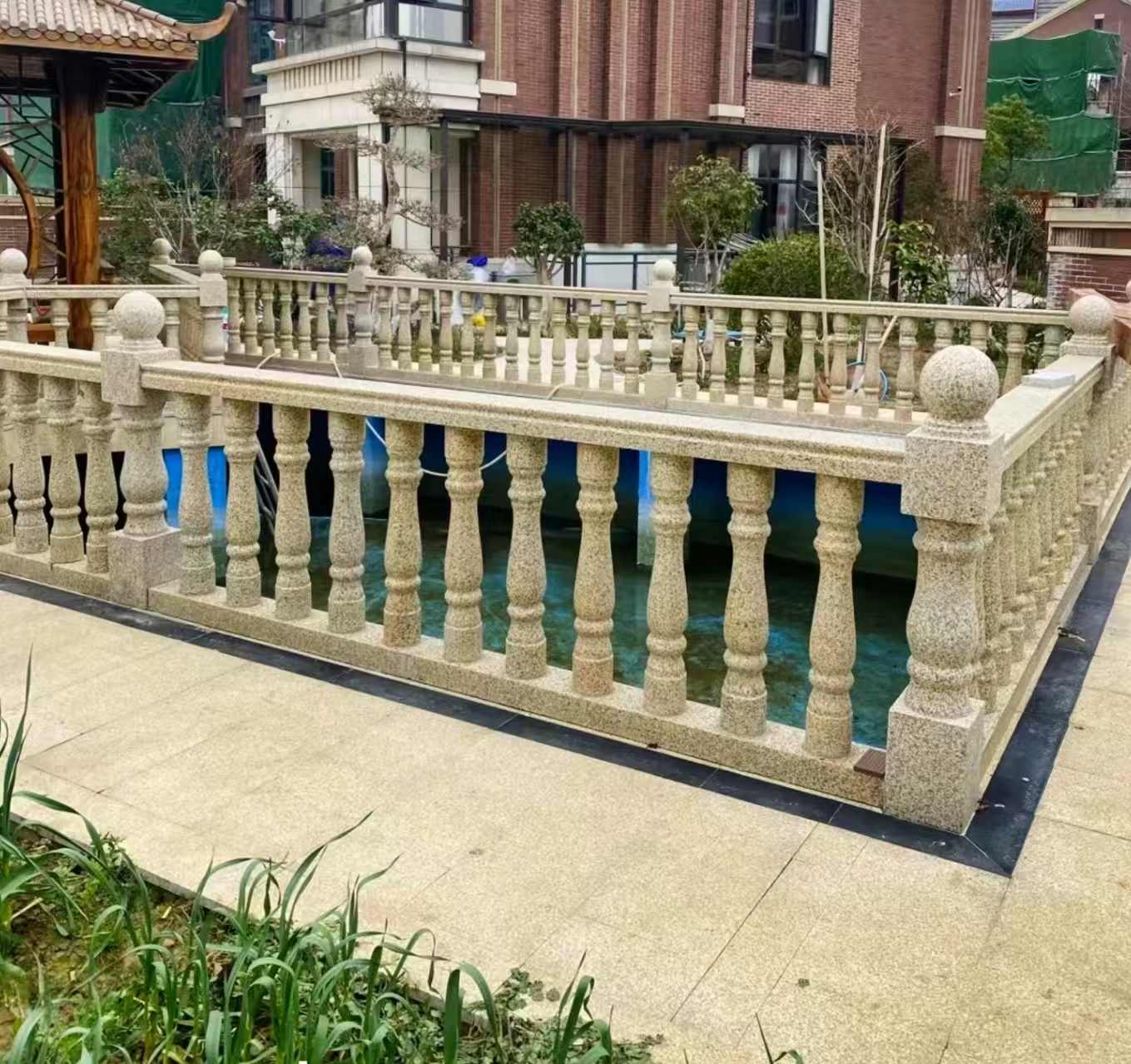 郑州黄金麻花岗岩石材栏杆，扶手，将军柱，花瓶柱