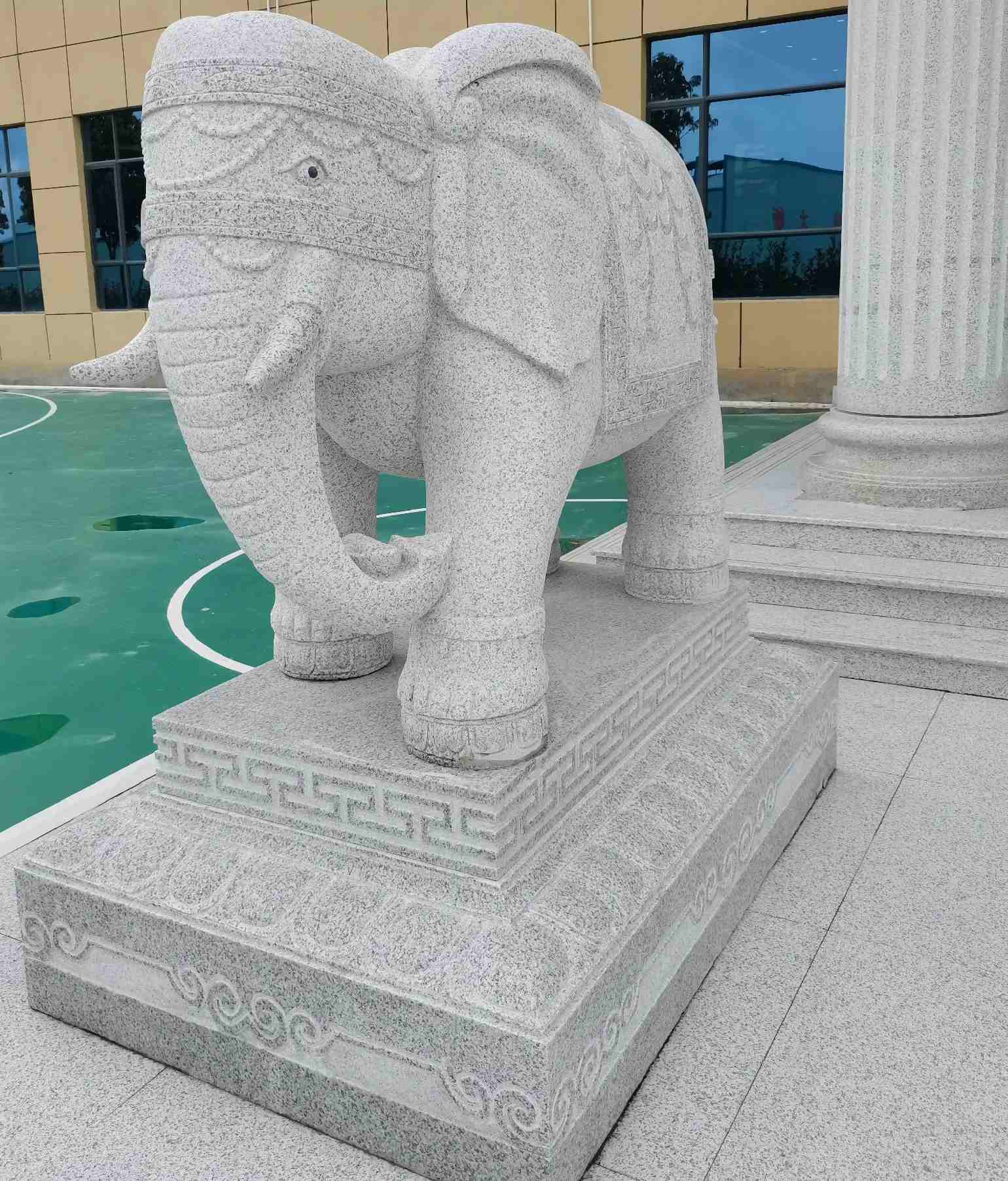 郑州 白麻花岗岩动物异形石雕-大象