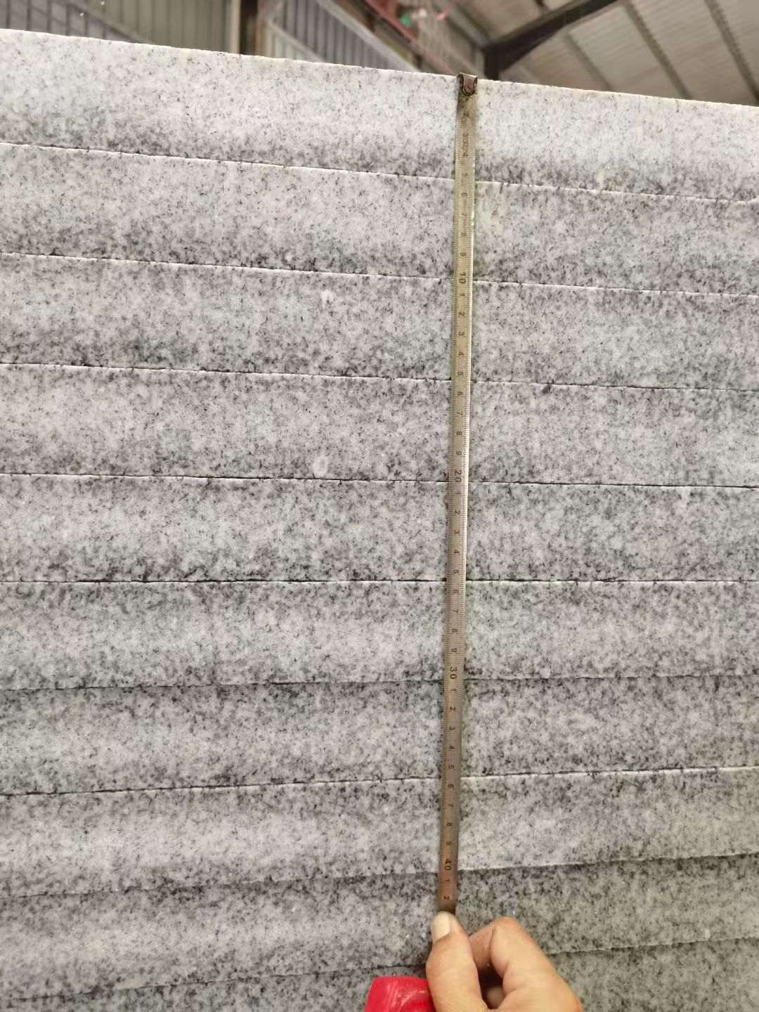 郑州 芝麻白火烧成品厚薄均匀，B料价格接近A料质量