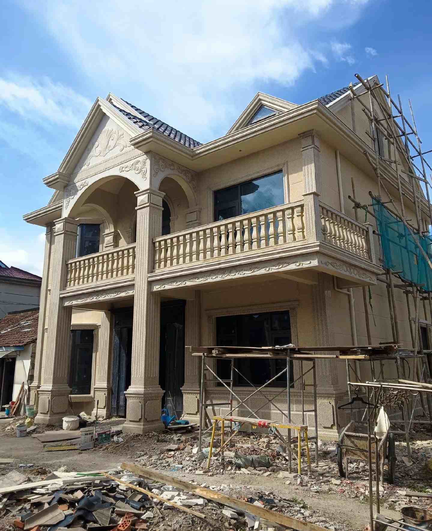 郑州 黄金麻花岗岩石材私人别墅雕花门楼柱阳台栏杆